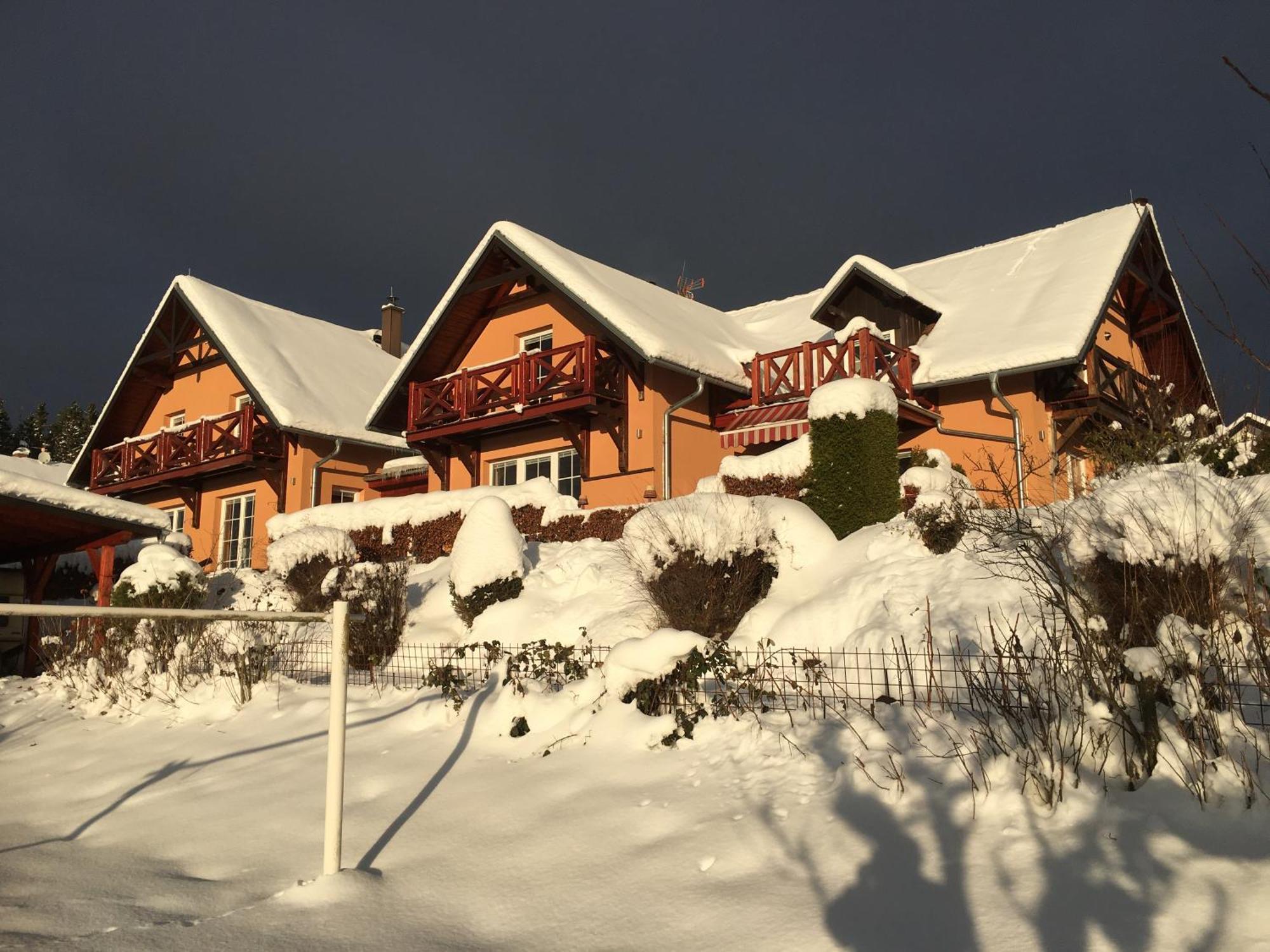 Apartments Lipno Serafin Lipno nad Vltavou Exterior photo